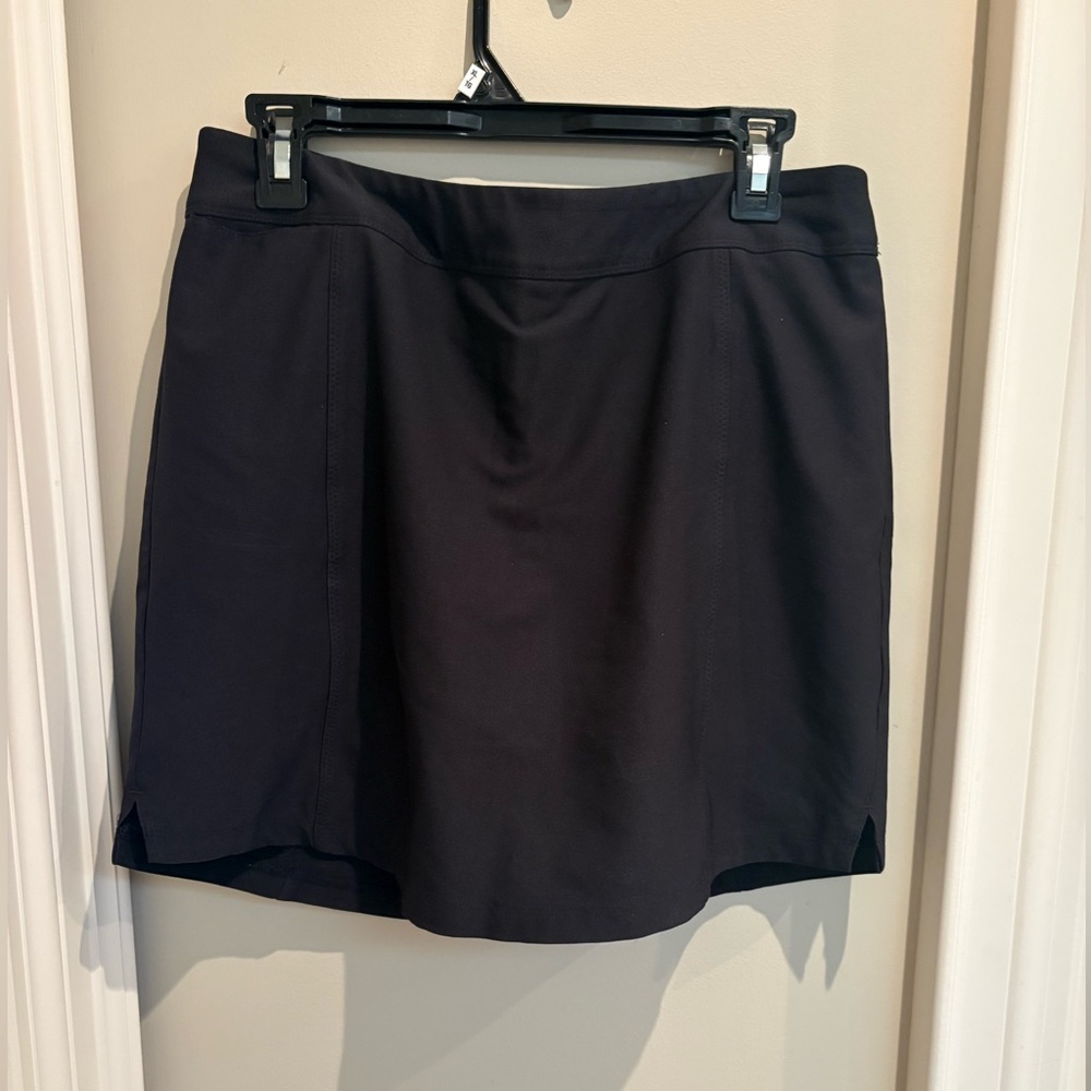 Adidas Black Skort, medium golf/ tennis